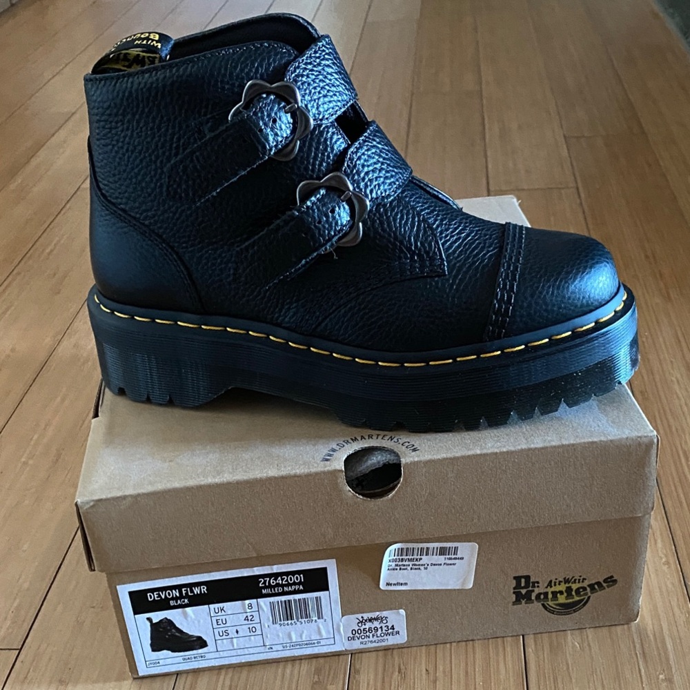 Dr. Martens Devon Flower Black Leather Ankle Boots